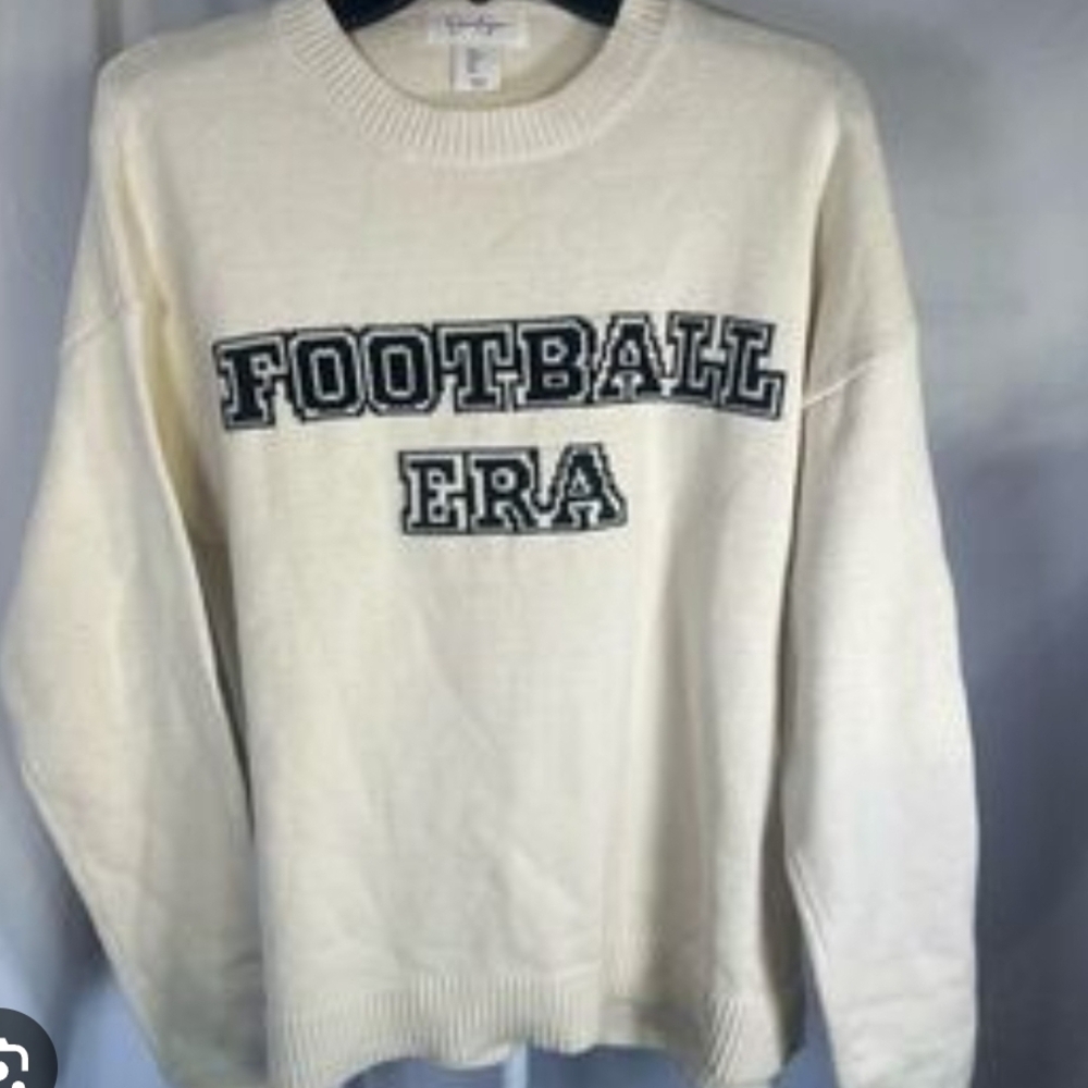 Jessica Simpson Cream Graphic Sweater